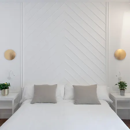 Gaudi Hotel 3*