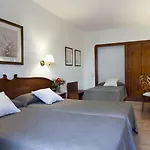 Gaudi Hotel