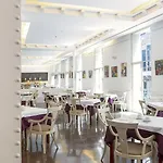 Hotel Gaudi 3*