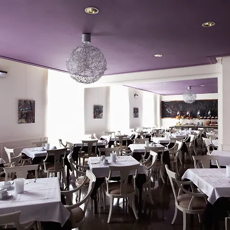 מלון Gaudi 3*