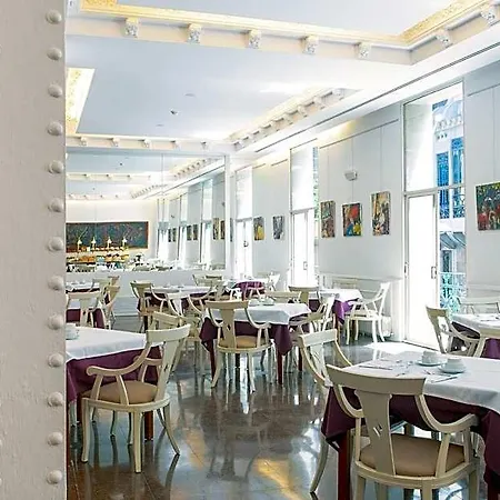 Hotel Gaudi