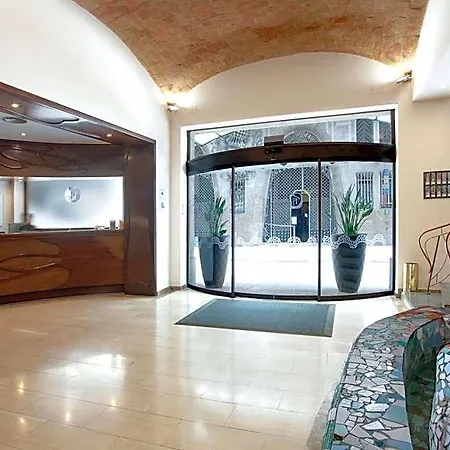 Hotel Gaudi