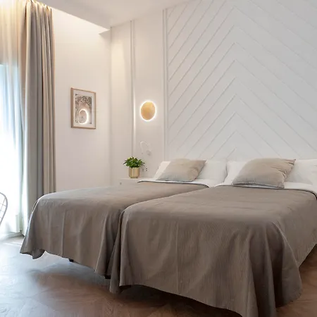Hotel Gaudi 3*