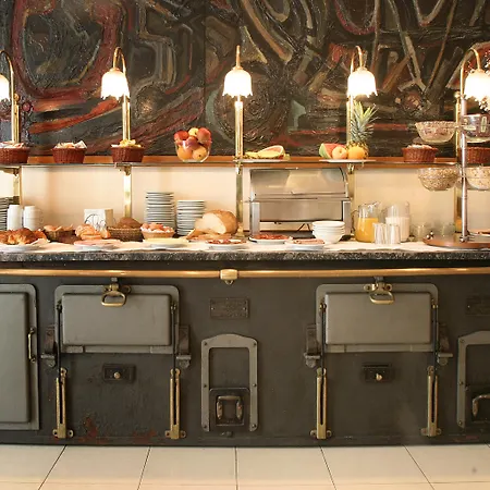 Gaudi Hotel 3*