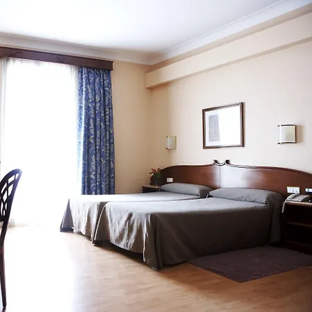 Hotel Gaudi 3*