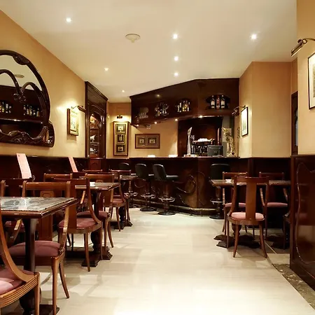 Gaudi Hotel 3*